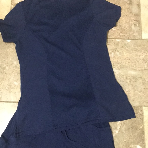 Infinity scrubs Navy blue set - Picture 5 of 5